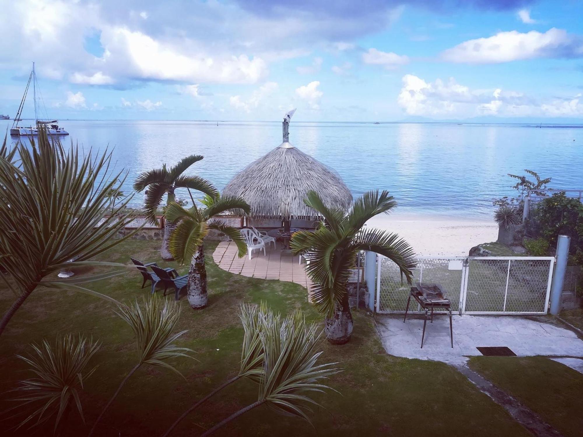 Meri Lodge Huahine Fare Buitenkant foto